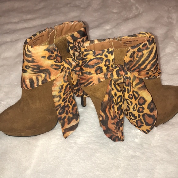 Wild Rose Suede Stiletto Ankle Boots - Picture 4 of 5